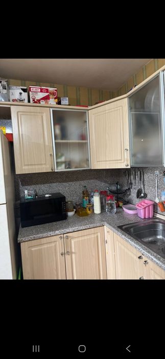 Кухня мебели сотилади