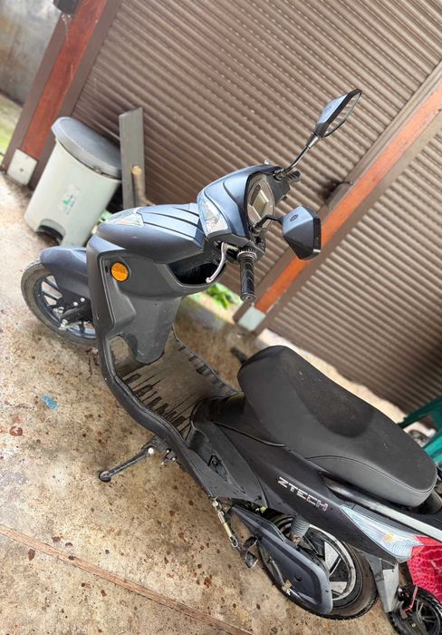 Scuter electric 25km/h fara permis