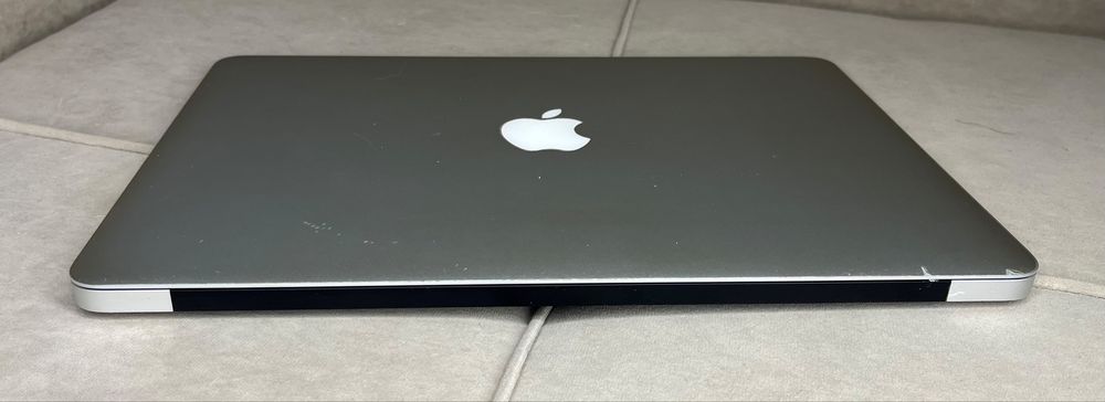 Продается Ноутбук Macbook air 13