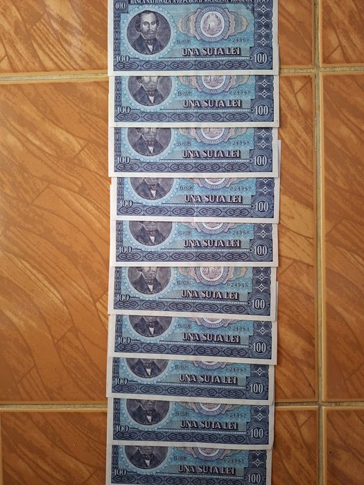 Vând bancnote vechi de 100 lei