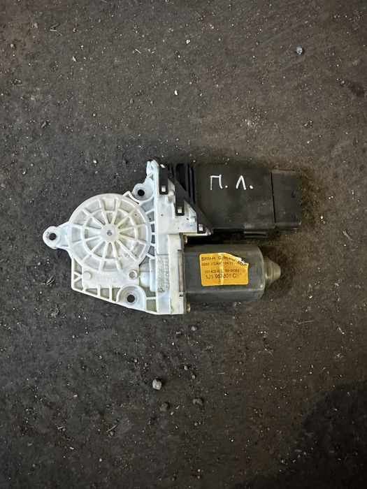 Моторчета за стъклоповдигачи VW Golf 4