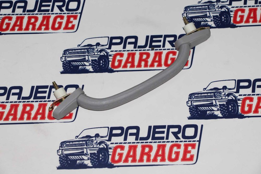 Новая ручка потолочная Паджеро 2 Pajero