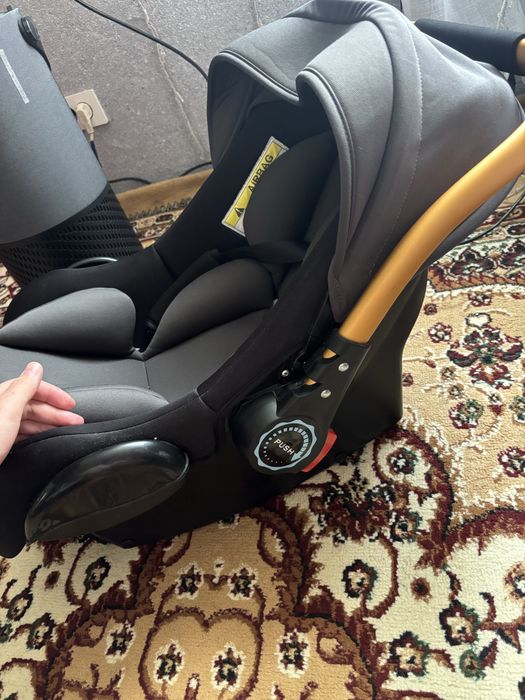 Продам автокресло kidilo