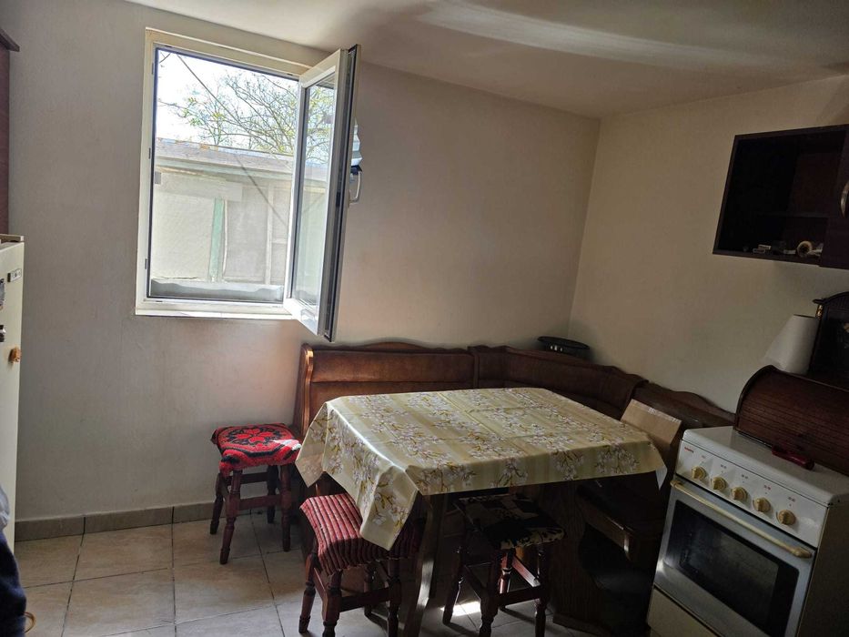 Vând casă locuibilă cu teren 1.770 mp - C.A. Rosetti, Buzău