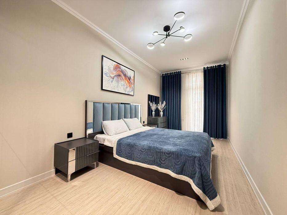 Продается 2в3 ком квартира, ЖК Assalom Sohil, ор-р: ул. Бадахшон, 65м²