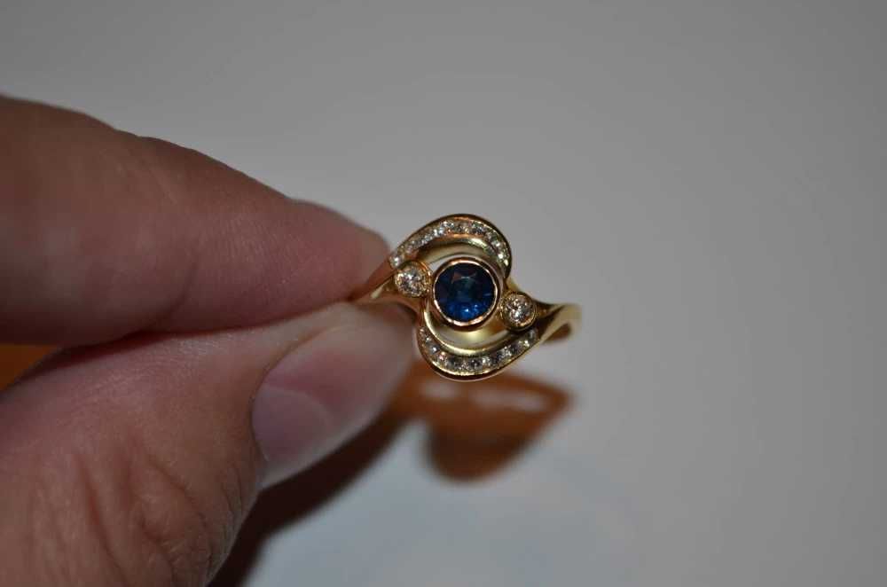 INEL AUR 18K + 16 Diamante = 0.30ct + Safir = 0.40ct - 4.2g. - Vintage