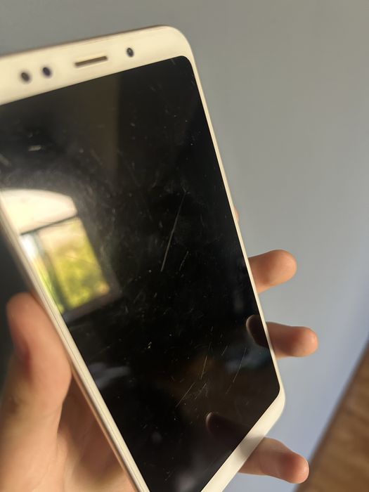 Xiaomi Redmi 5 plus 32/2