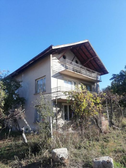 Продава се Къща в с. Владимир, Област Перник - 240 кв.м за 271 €/кв.м - Снимка #1
