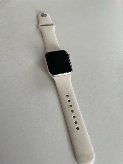 Apple watch se 2starlight