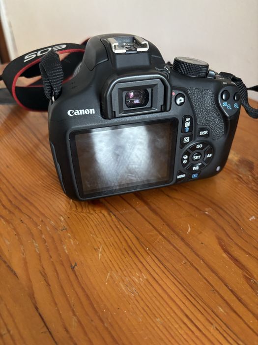 Фотоапарат Canon EOS 1200D и обектив  EFS 18-55mm + 2 обектива