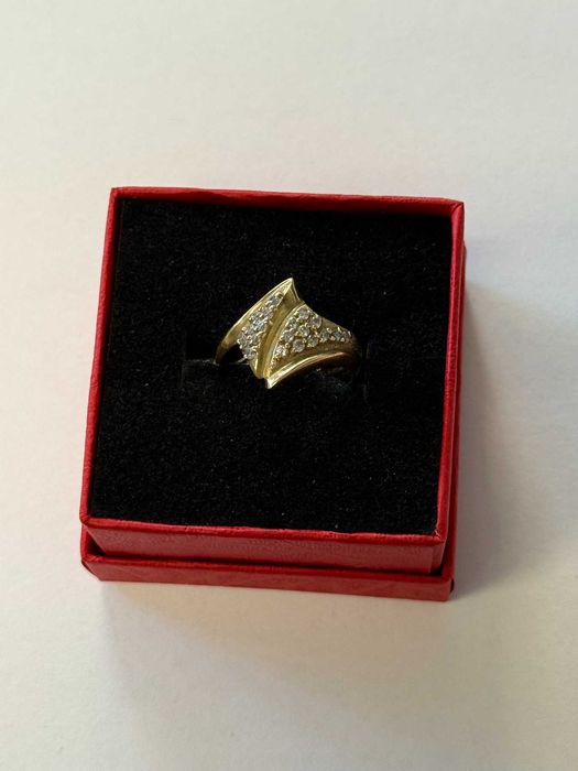 *** Топ Цена *** Златен пръстен 14к 2.75 гр