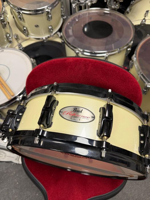 Toba mica pearl reference