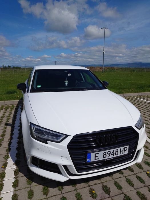 Audi A3 Sedan S-line • 2.0 TDI • 2017 г.
14 500 € • 185 000 км