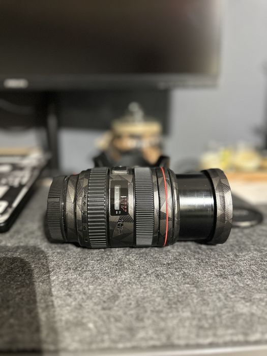 Obiectiv Canon EF 24-70