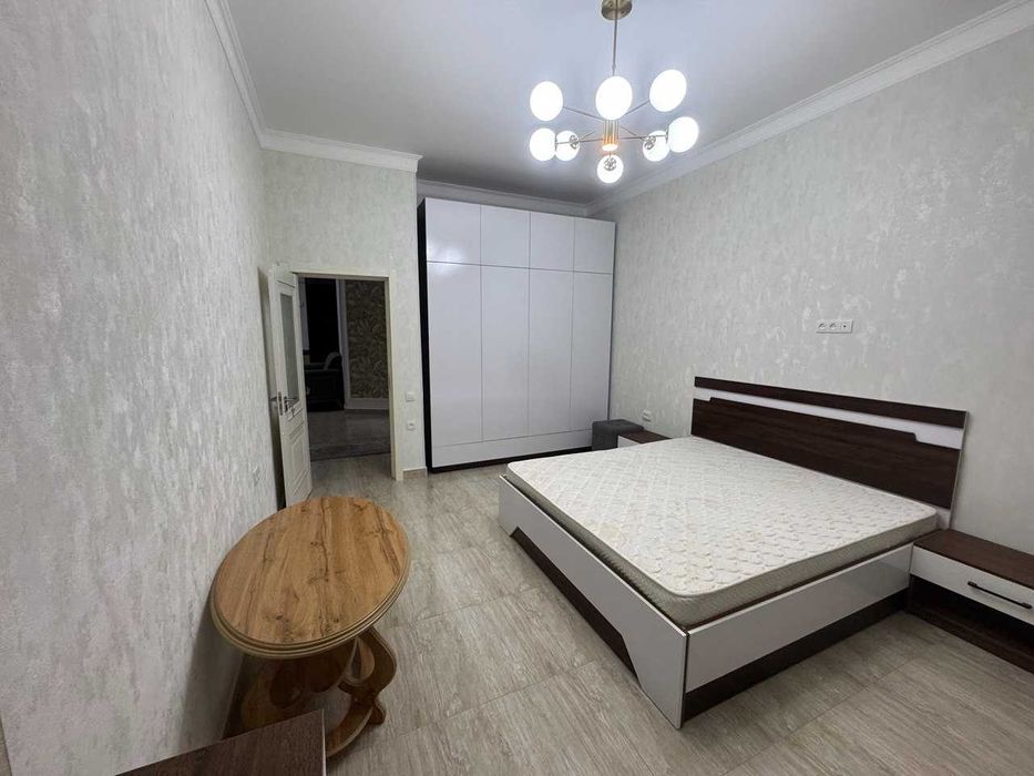 Аренда Ц-2 Евро 3-х комнат квартира 1200$ хозяин