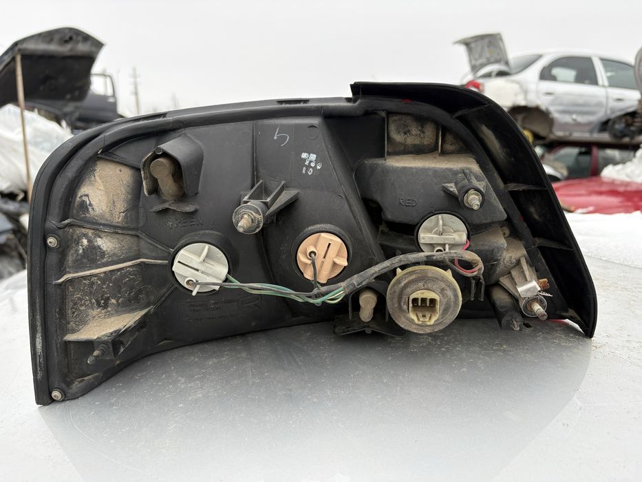 Митсубиси Галант Акула Фонарь