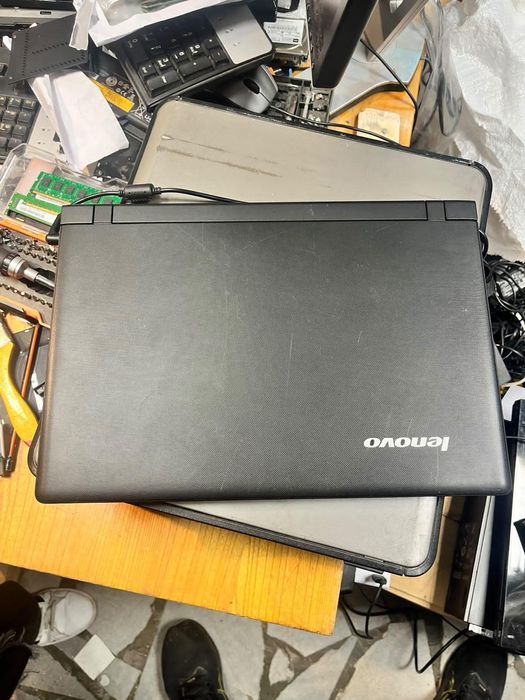 Продавам Lenovo ideapad