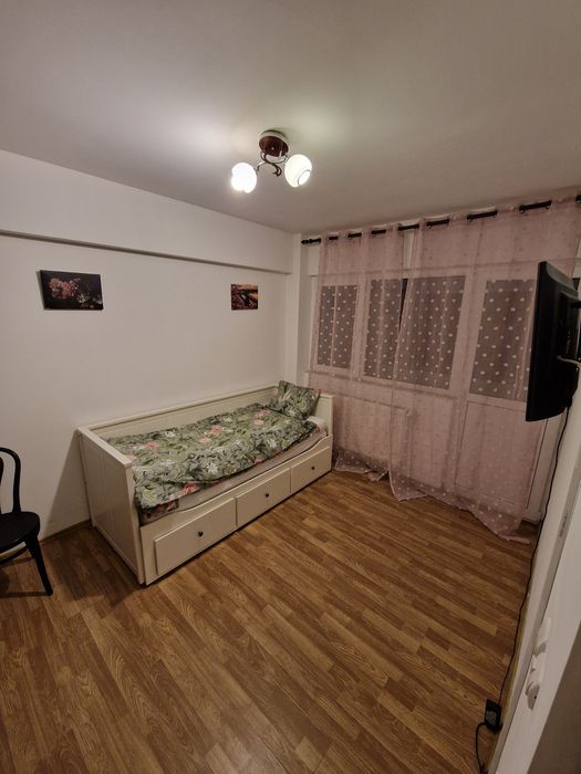 Garsoniera de inchiriat