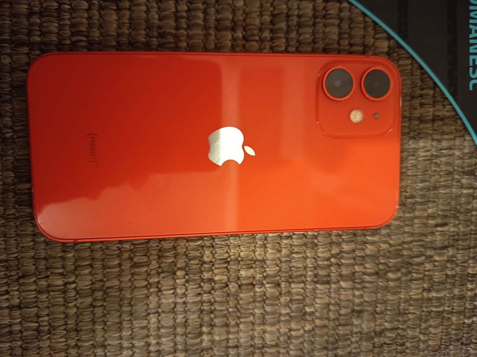 Vand un iphone 12 mini