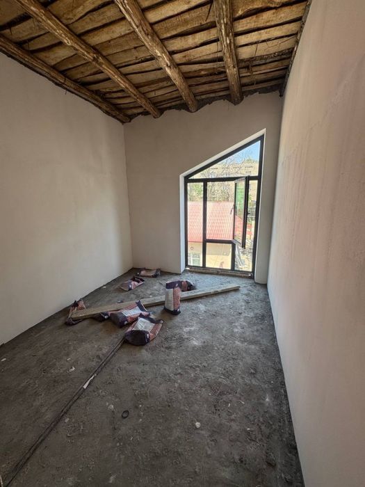 ЕвроДом 5 ком.(1,5 сотки,Международный аэропорт Ислама Каримова !