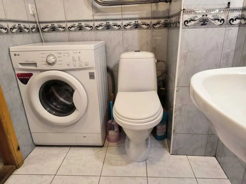 Дава се под наем Двустаен апартамент в София, Център - 55 кв.м за 407.49 € - Снимка #1