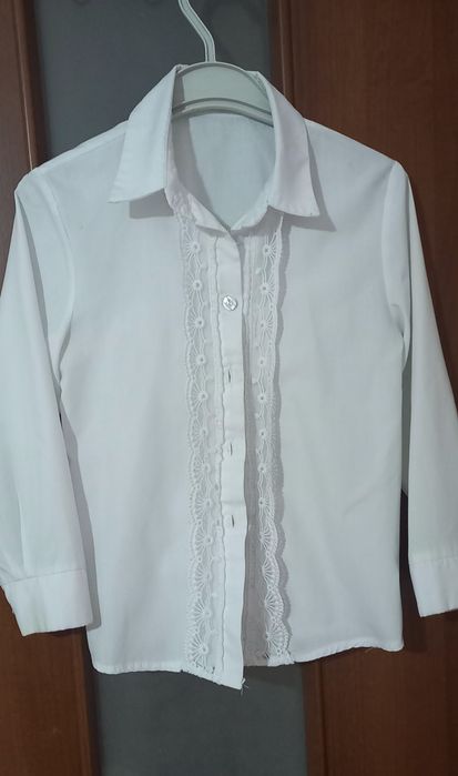 Отдам даром блузки