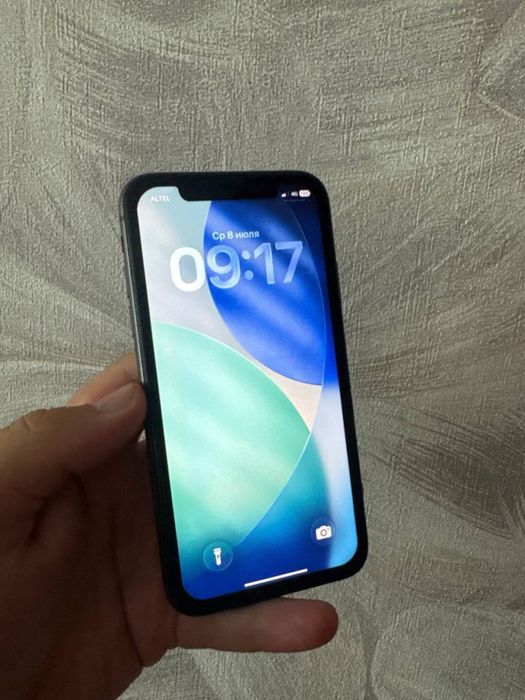 Продам iphone 11