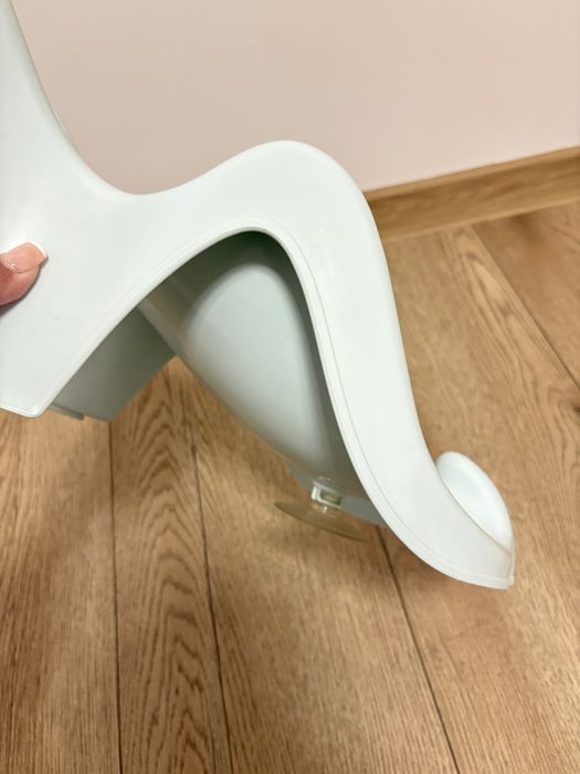 Подложка за вана