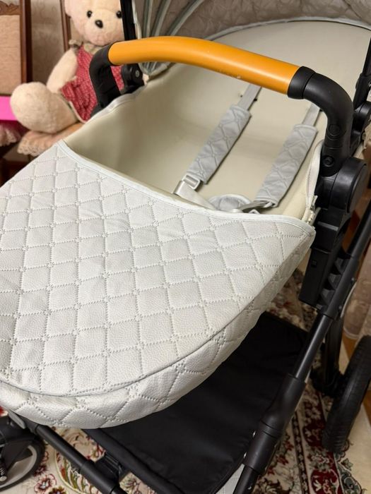 Коляска детская в отличном состояний