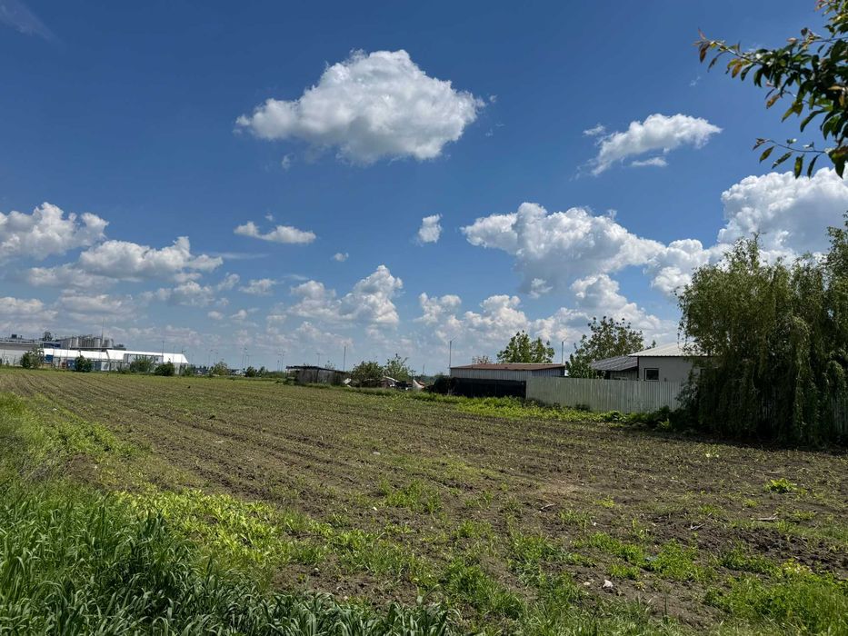 Teren Intravilan Urlati