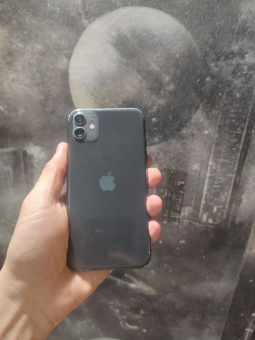 iPhone 11 black 64