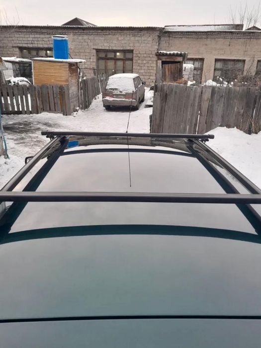 Продам машину Тойоту срочно.