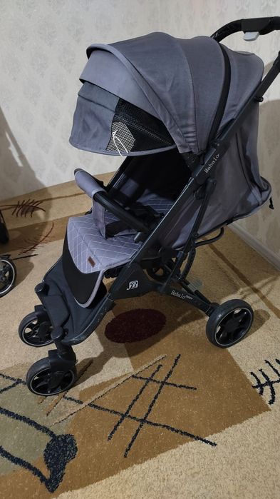 Продам детскую коляску