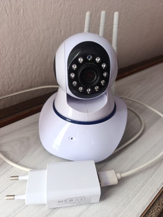 Интелигентна видеокамера за наблюдение Wifi HD, Бяла