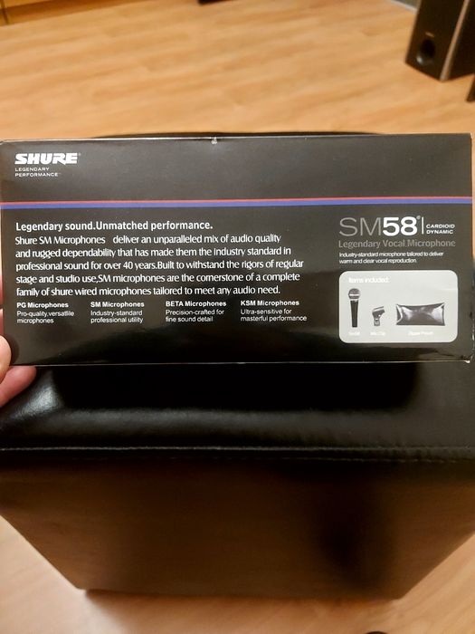 Музикален микрофон SHURE SM 58  за професионални певци и любители на м