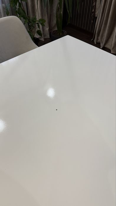 Продам стол обеденный