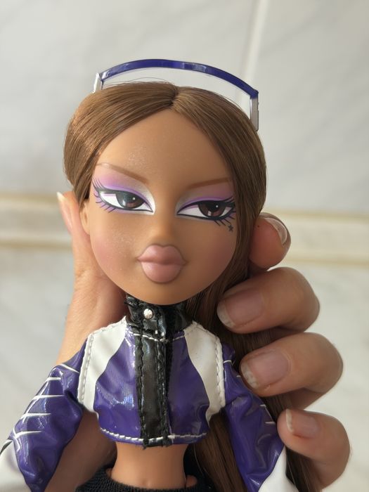 Bratz Ясмин Scortshin