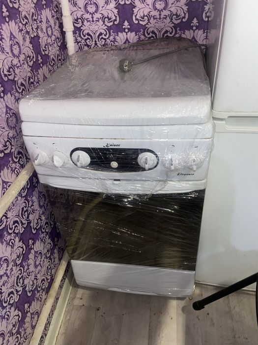 Продам газ плиту