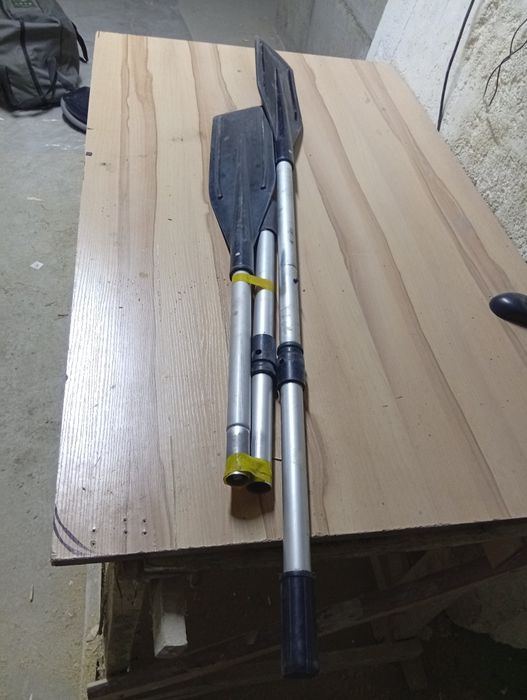 Продам вёсла для лодки .