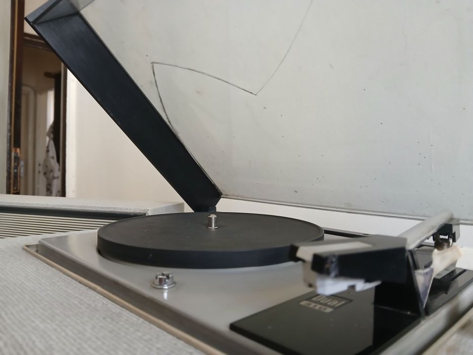 Sistem audio cu lămpi- radio cu pickup  Bölkow Belstereo,an 1963.