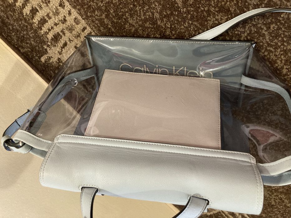 Оригинална дамска чанта Calvin Klein