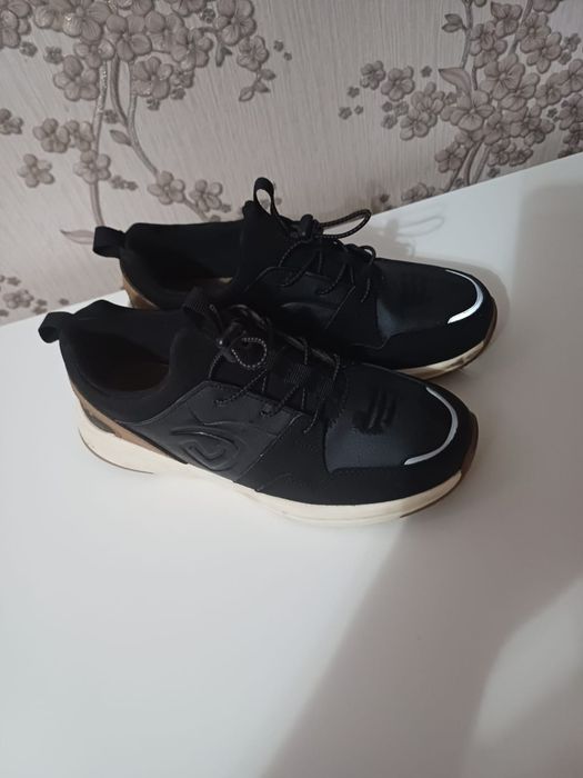 Кроссовки лёгкие на мальчика