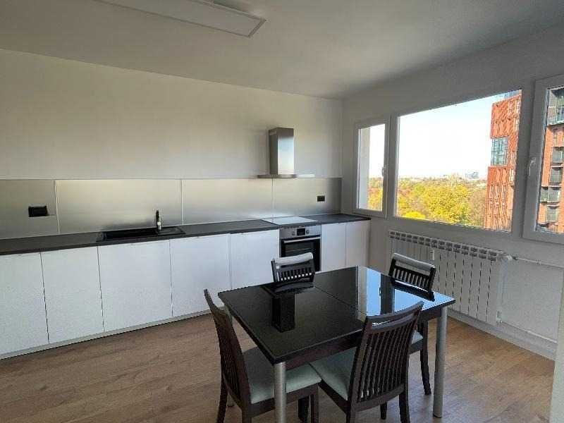 Дава се под наем Тристаен апартамент в София, Иван Вазов - 100 кв.м за 950 € - Снимка #1