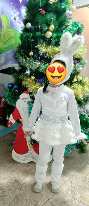 Қоян кимі прокатка беріледі...Кыздың коян кимі 6.7 8 жаска барады.