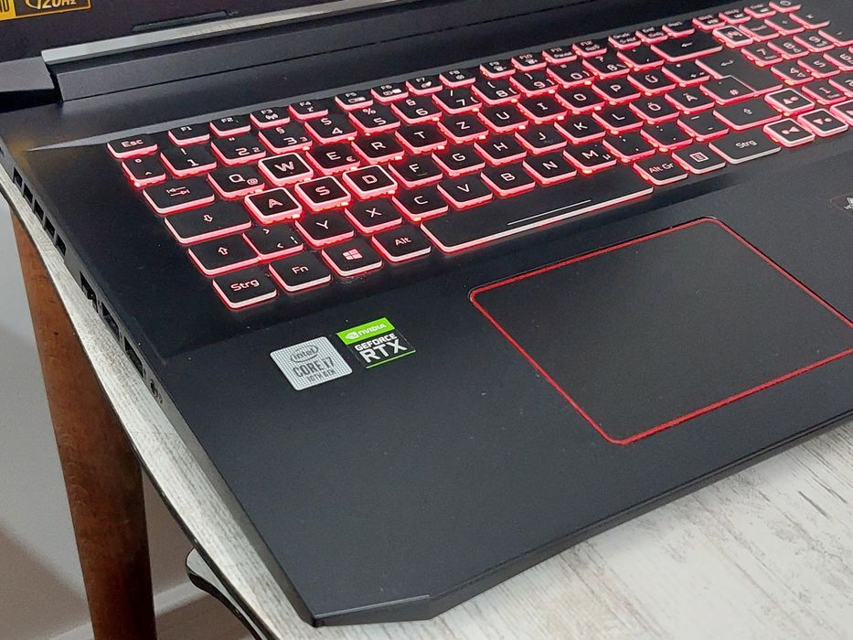 16GB RAM RTX 2060 Core i7-10750H 17.3" FULL HD 120Hz геймърски лаптоп Acer Nitro 5 AN517-52