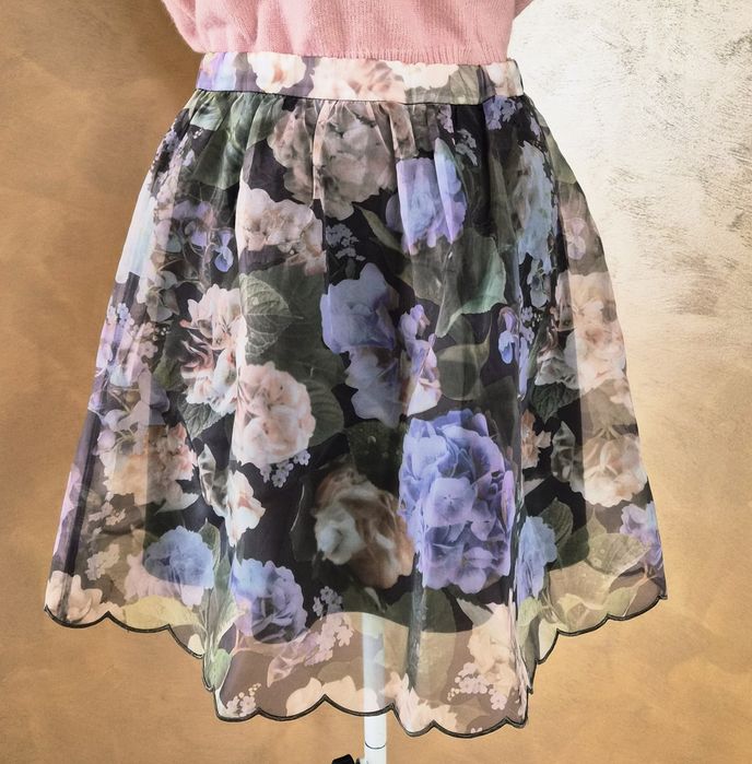 Пола на цветя "ZARA"