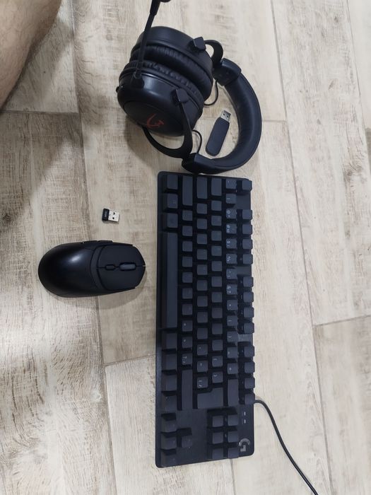 Продам комплект игровой аксессуары