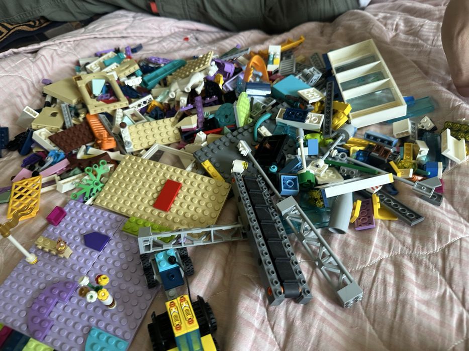 Продается конструктор lego 2,5 кг