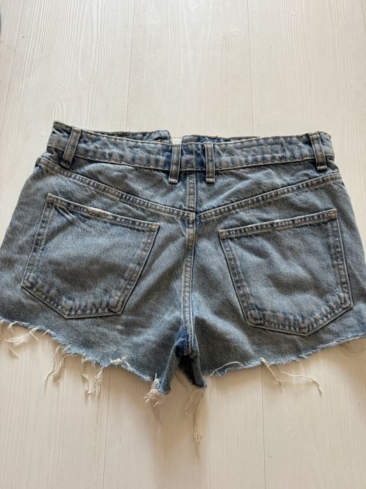 Къси панталонки ZARA