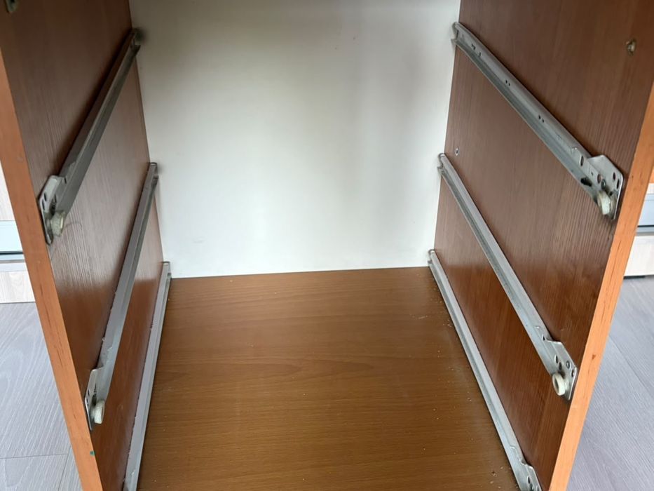 Стол компьютерный
